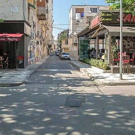Artistic تيرانا